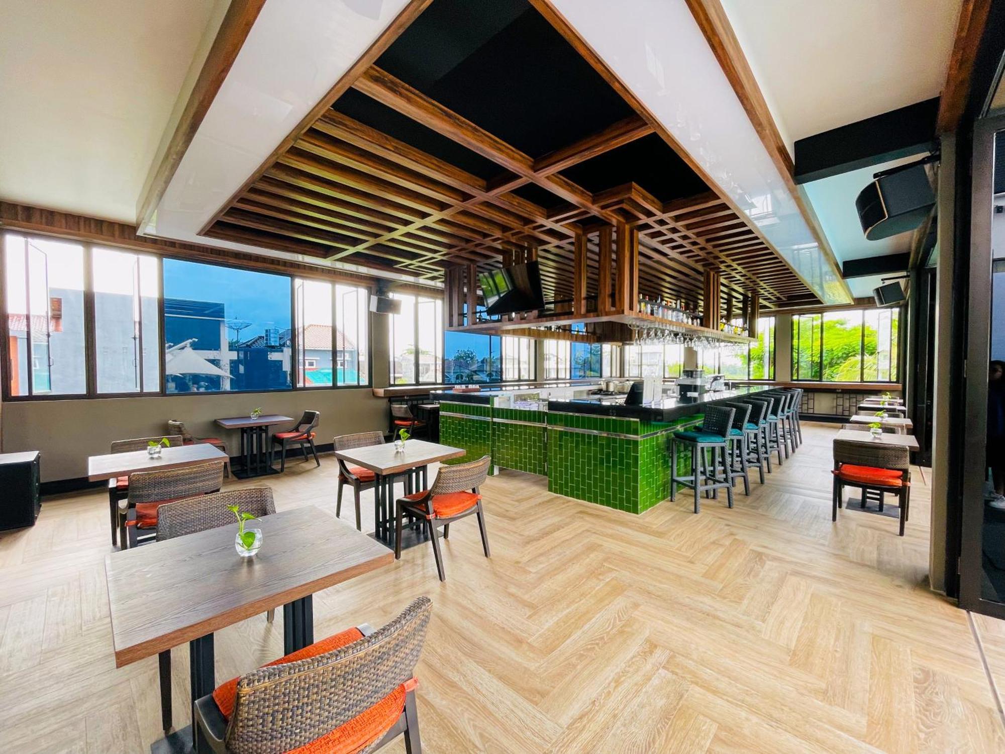 Lombok Astoria Hotel Mataram Exteriör bild