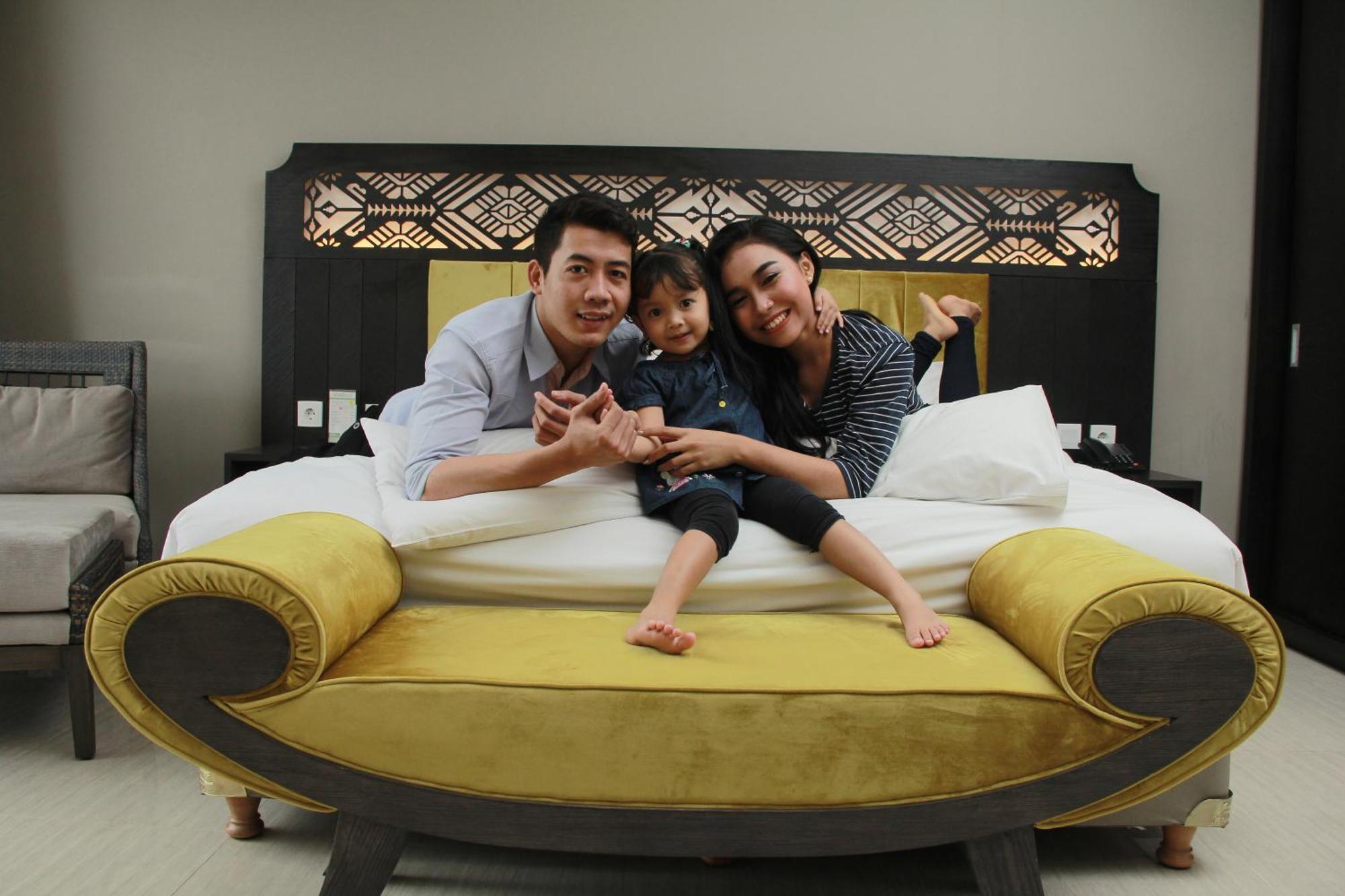 Lombok Astoria Hotel Mataram Rum bild