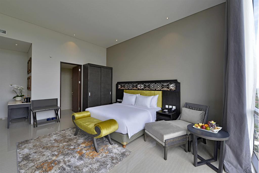 Lombok Astoria Hotel Mataram Rum bild