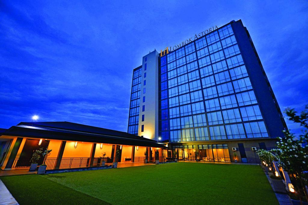 Lombok Astoria Hotel Mataram Exteriör bild
