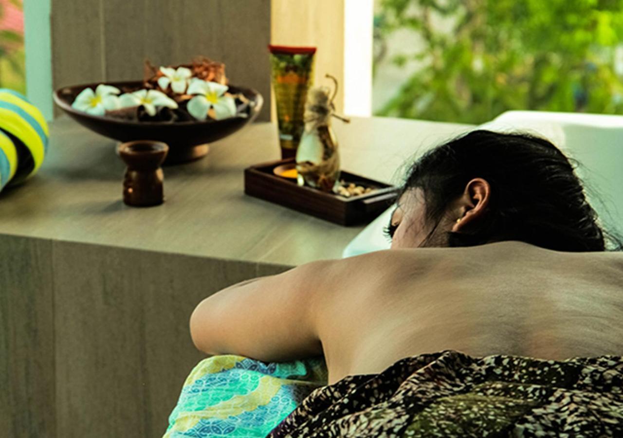 Lombok Astoria Hotel Mataram Exteriör bild