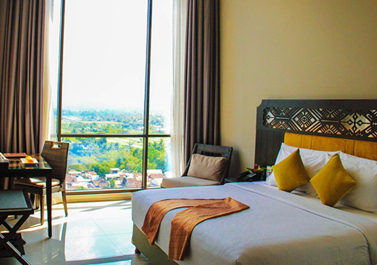 Lombok Astoria Hotel Mataram Exteriör bild
