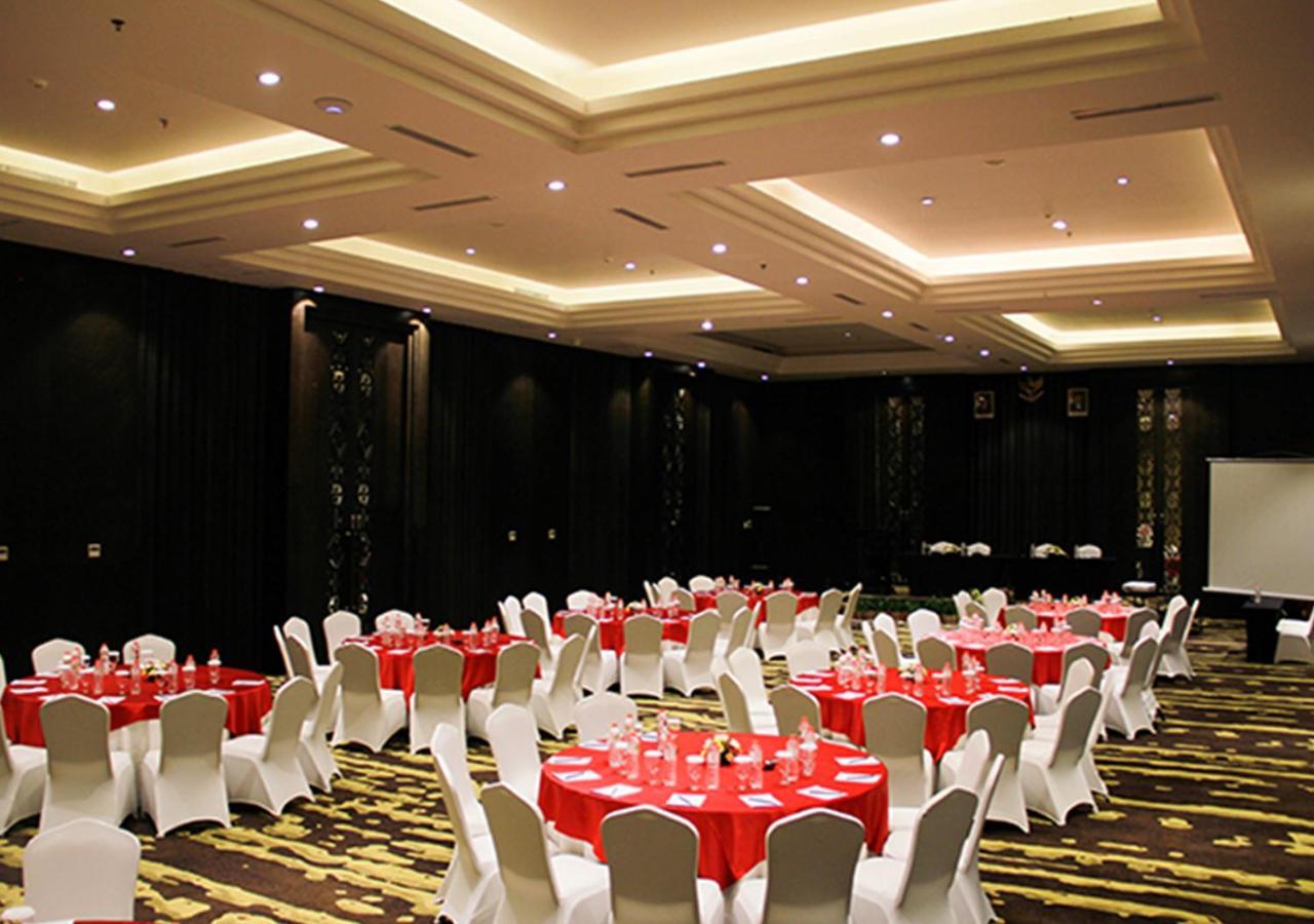 Lombok Astoria Hotel Mataram Exteriör bild